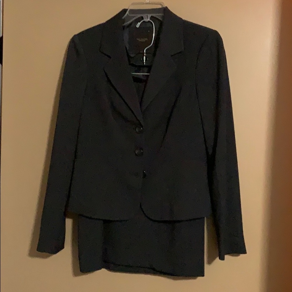 The limited Dress Suit